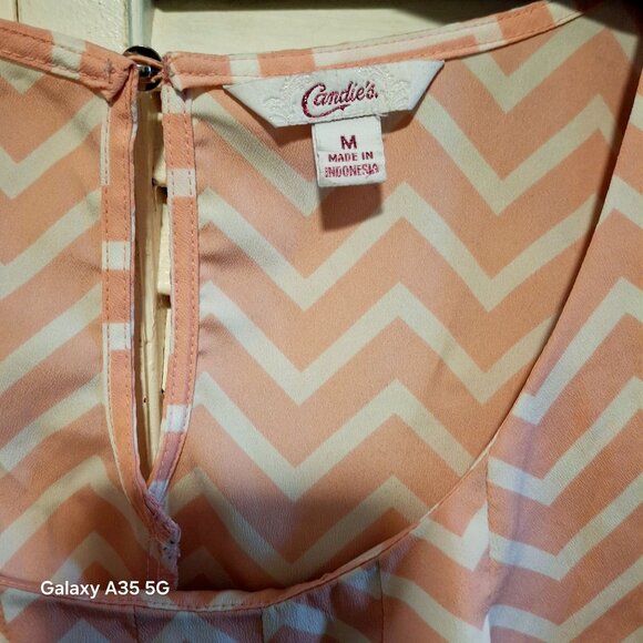 Candies Chevron Print Sleeveless Blouse With Back Button Keyhole Closure M - Picture 2 of 6